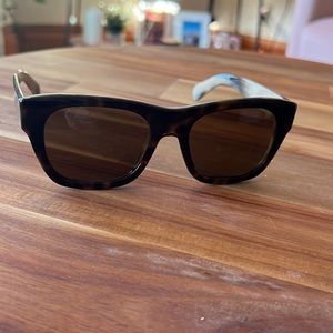 Oliver People’s tortoise shell sunglasses